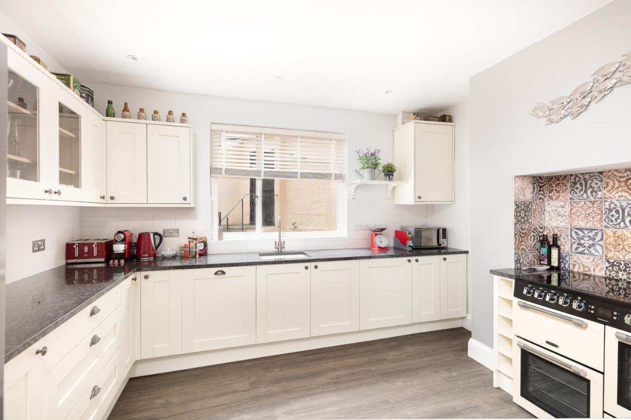 5 Bedroom Magnificent Georgian Townhouse- City Centre Bath Dış mekan fotoğraf